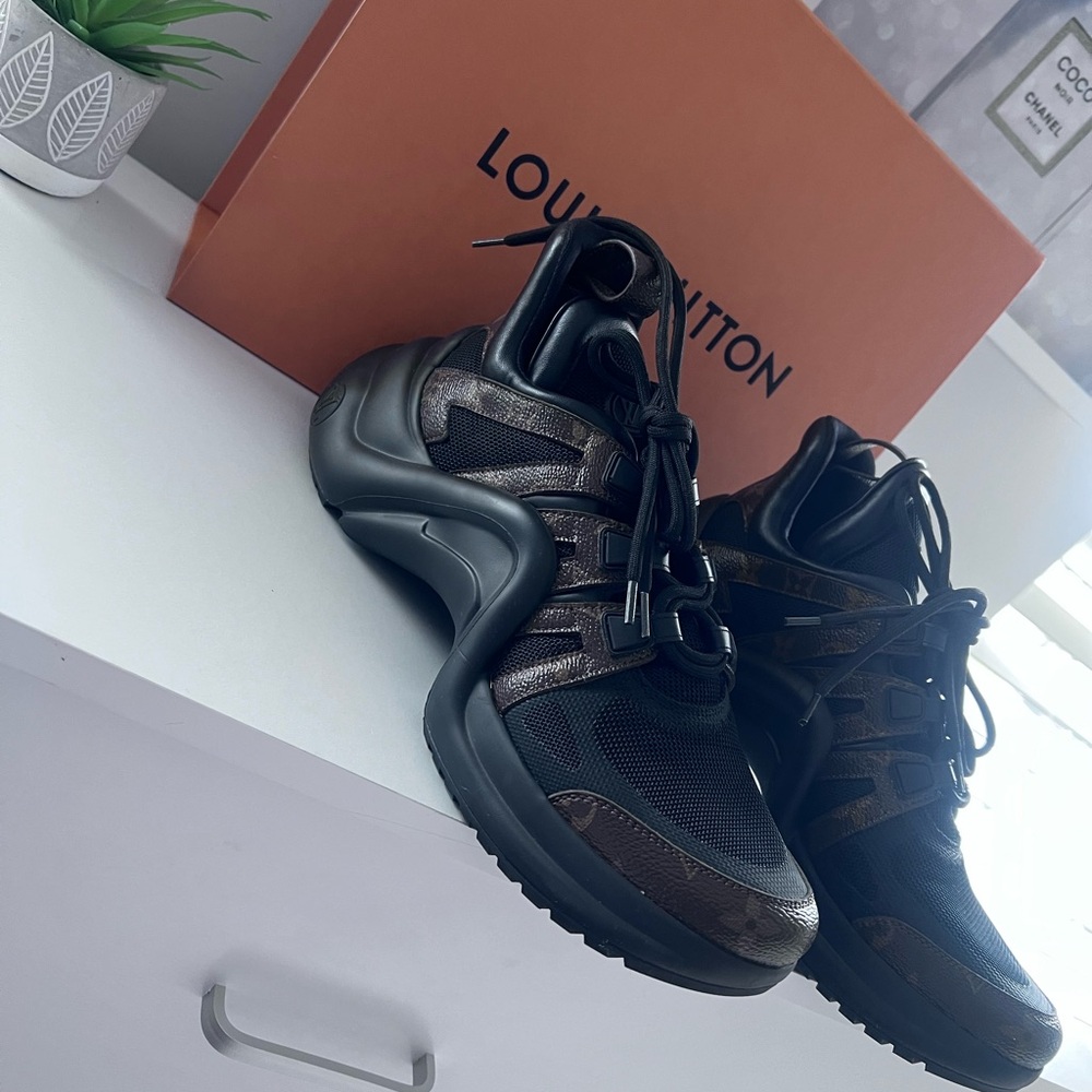 Louis Vuitton Black and Brown Sneakers